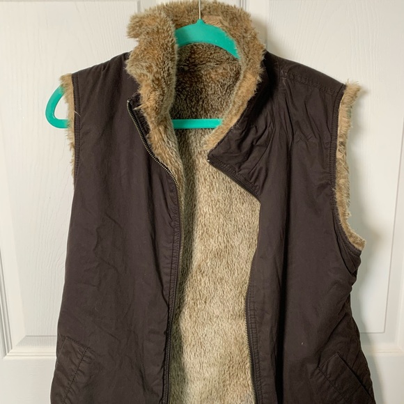 Reversible Vest - Picture 2 of 2